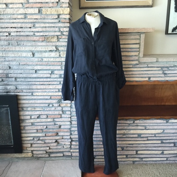 Cloth & Stone black jumper, hard to find size L - Picture 2 of 4